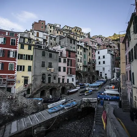 Allo Scalo Dei Mille